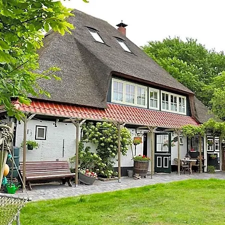 Hoeve Te Gast - Vakantieboerderij 3*