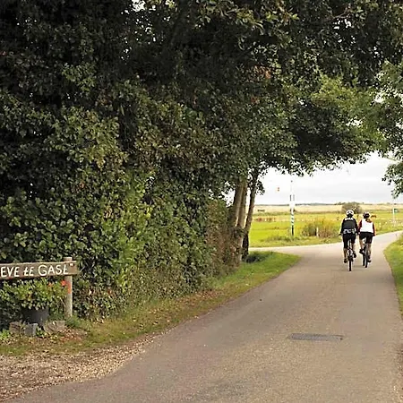 Hoeve Te Gast - Vakantieboerderij 3*